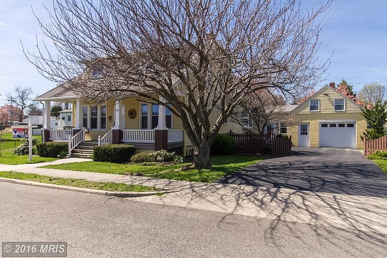 1st image of 907 Kuhn Ave