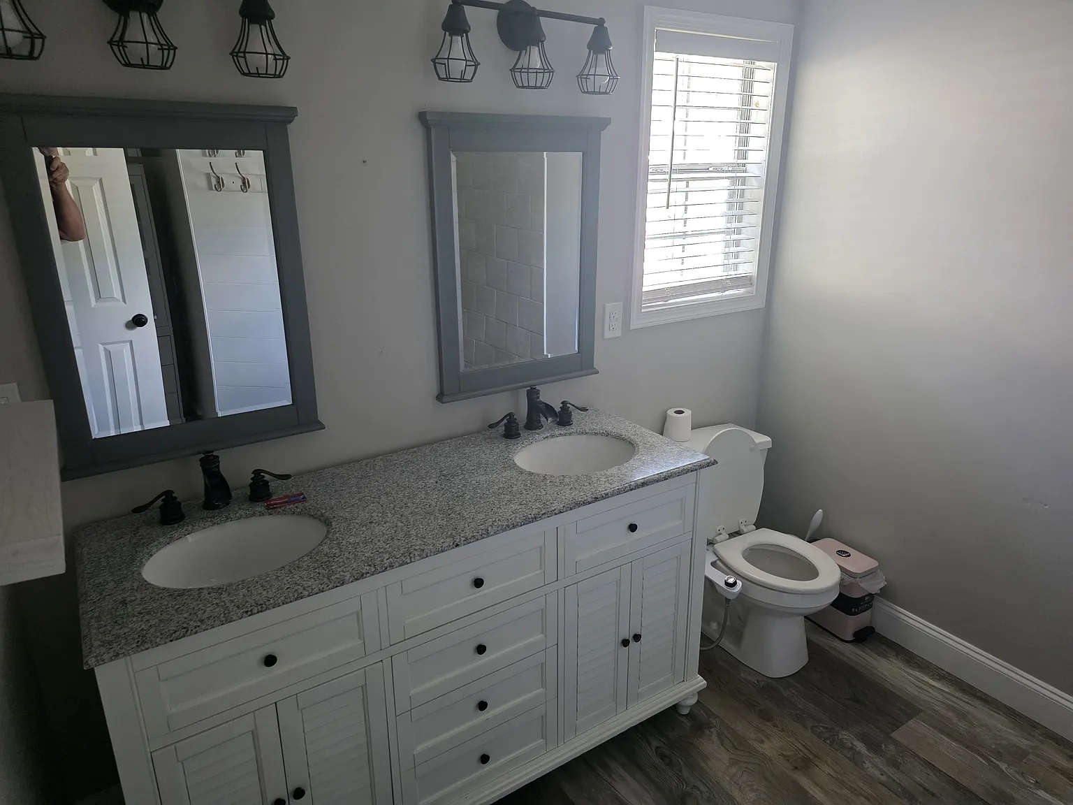 4 bed, 2356 sqft, $1,000 — Photo 4