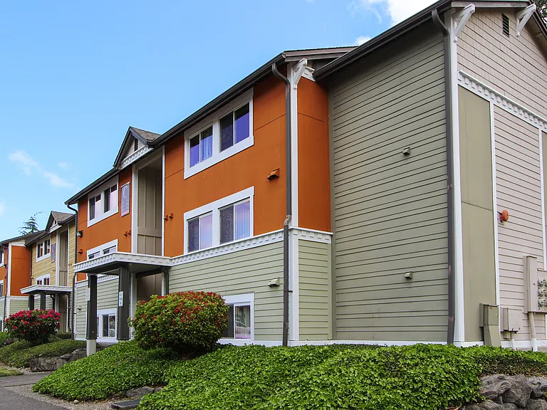 Lakewood Village — Photo 4