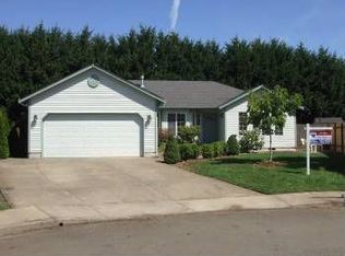 813 S 44th St, Springfield, OR 97478