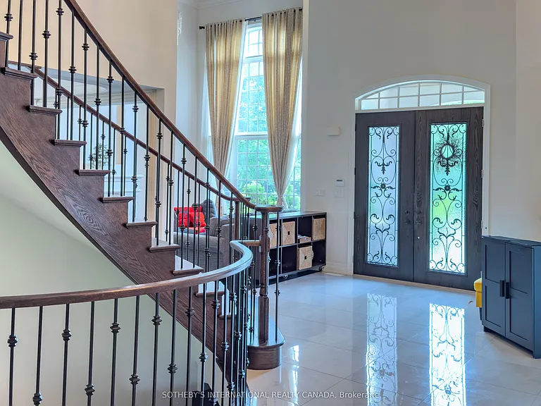 369 Lees Ln — Photo 4