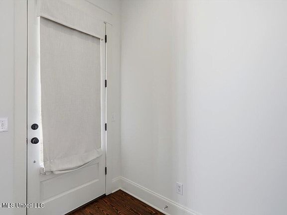 4th image of 252 Buckhead Dr