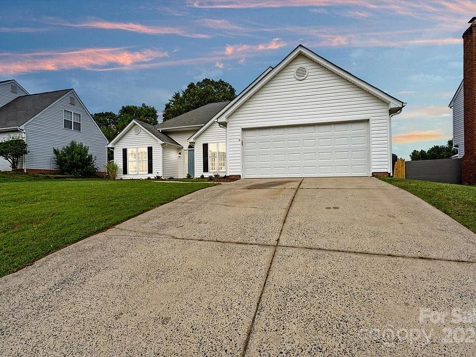 1st image of 8324 Vermilion Dr