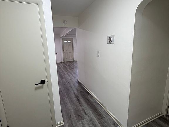 4th image of 11913 Derby Rd