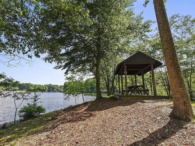 15582 Northgate Dr — Photo 58