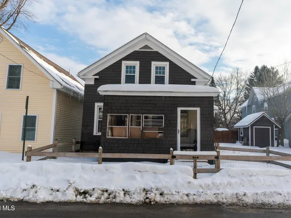 11 Moon St, Fort Edward, NY 12828
