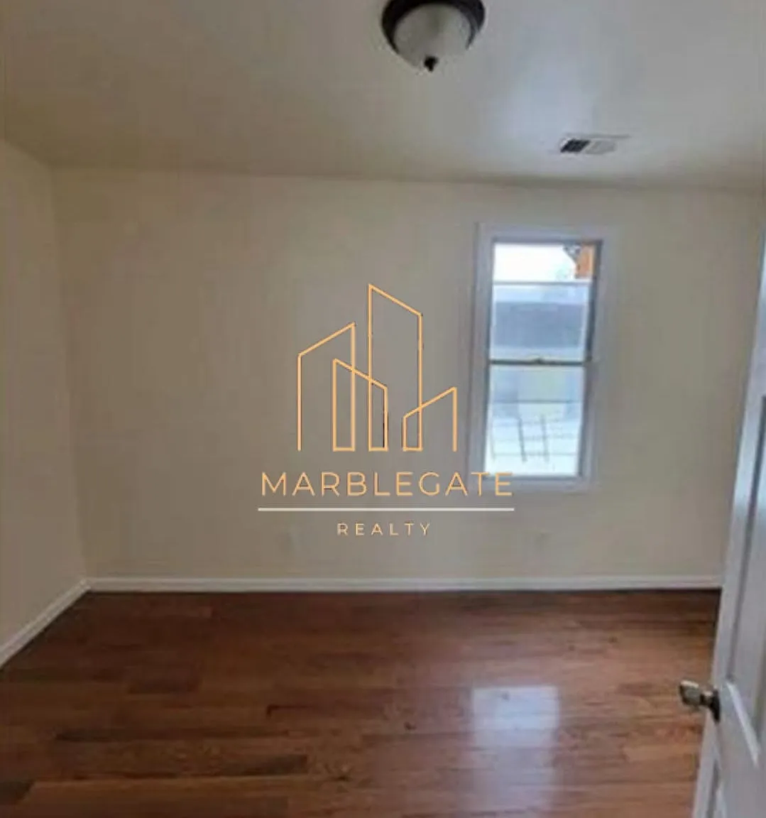 2 bed, 850 sqft, $1,850 — Photo 2