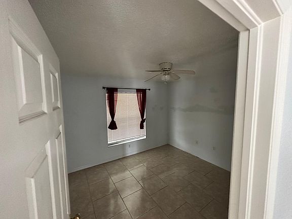 3rd image of 7846 Empire Ct