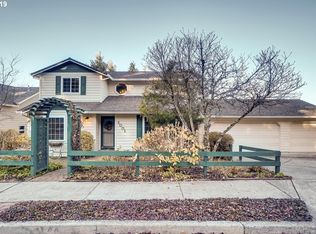 1001 SW 8th St, Gresham, OR 97080