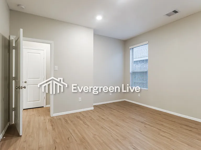 19421 Peppazzi Dr — Photo 5