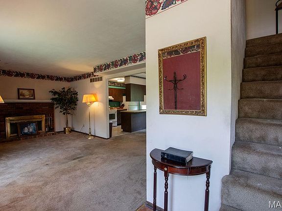 2nd image of 102 Britanna Dr