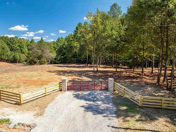 3rd image of 2 Oak Hill Rd Tract 2
