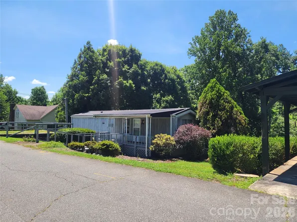 406 Shady Rest Rd, Morganton, NC 28655