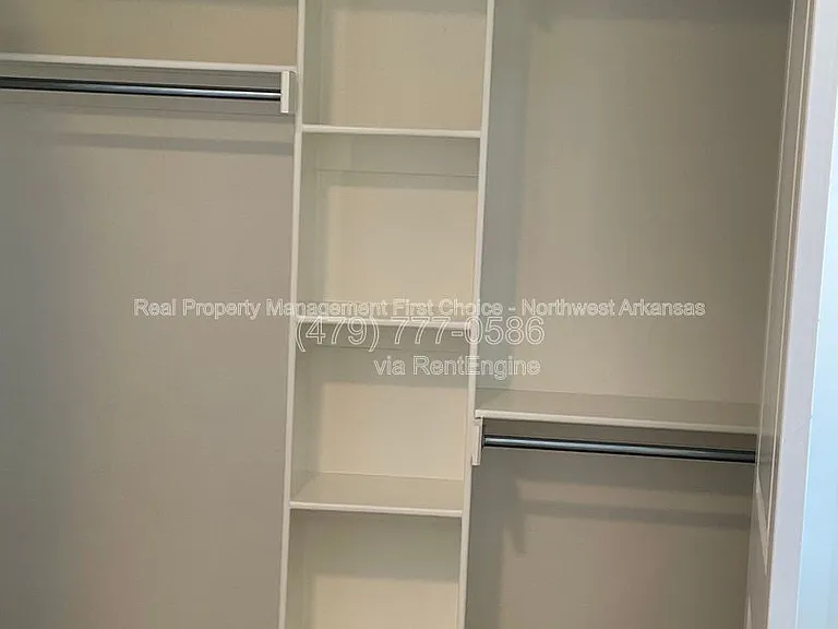 720 Sun Meadow Dr — Photo 22