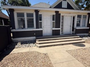 819 8th St NW UNIT B, Albuquerque, NM 87102