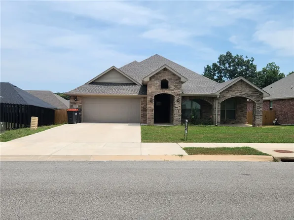 2235 Hay Meadow St, Springdale, AR 72762