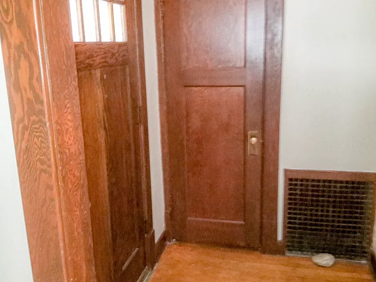 29 Burlington Ave — Photo 7