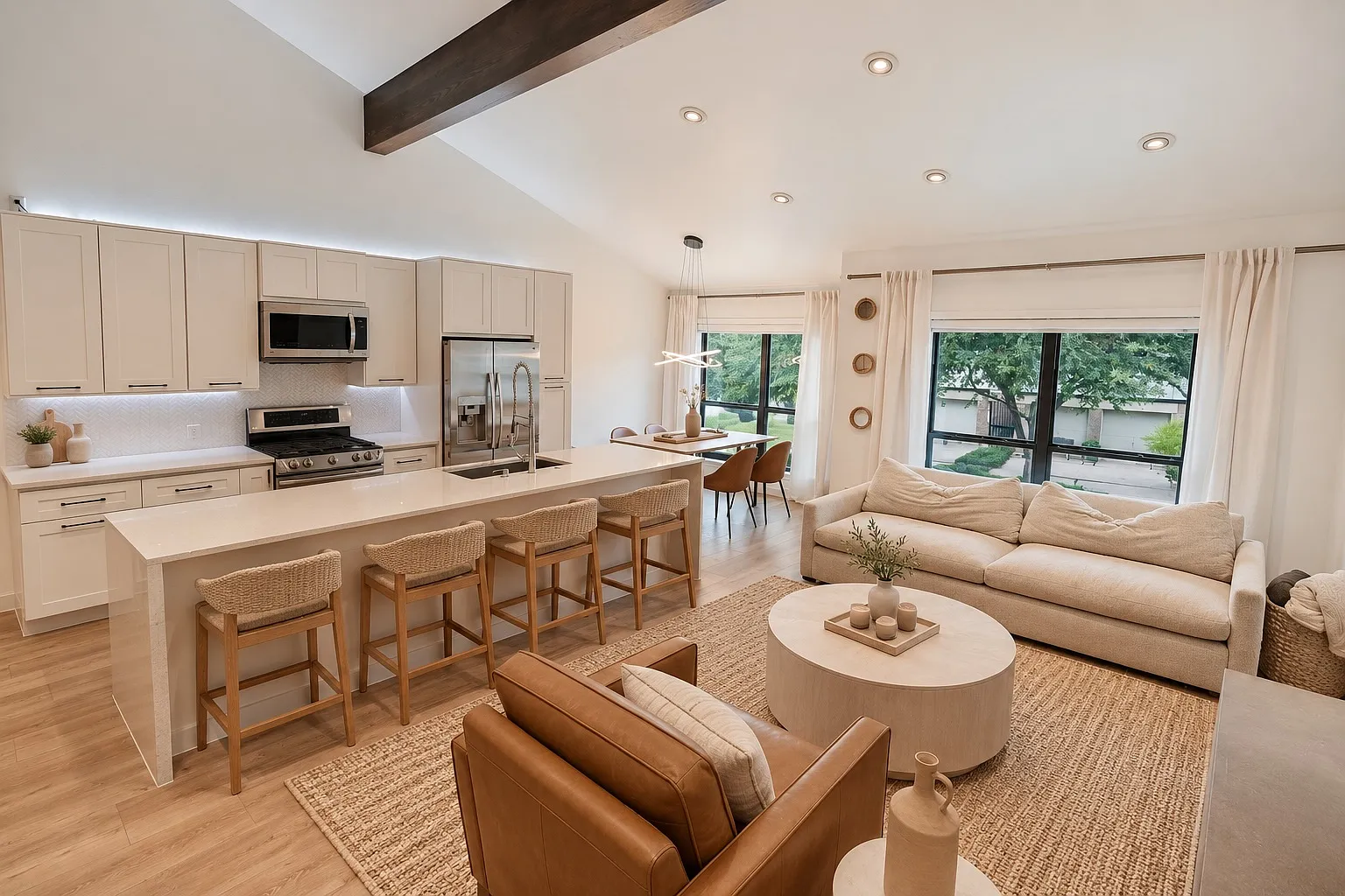2 bed, 2.5 bath, 1466 sqft, $3,900 — Photo 2