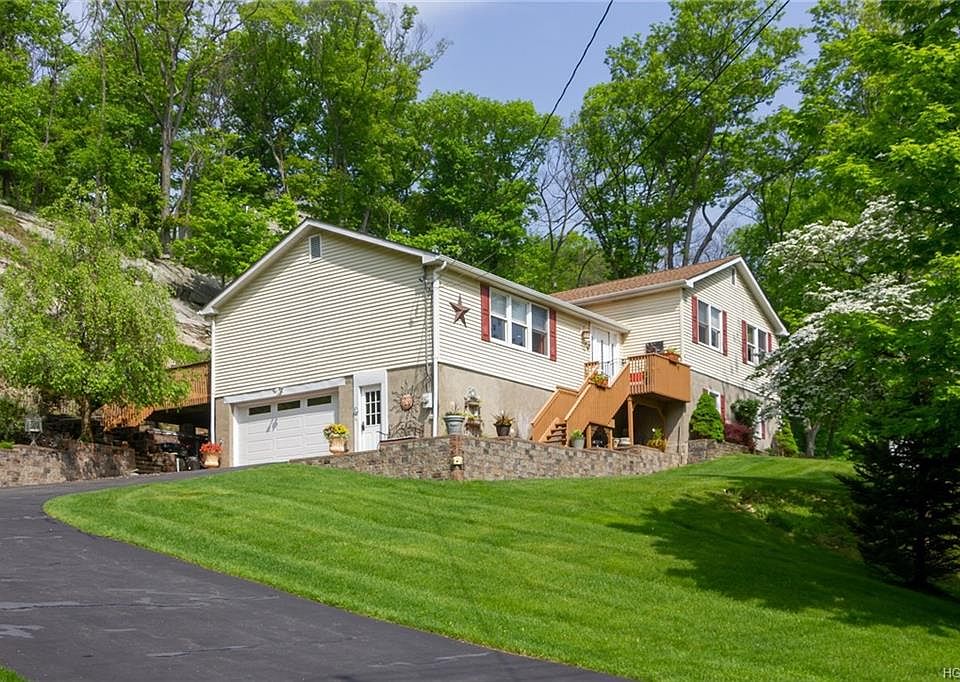 2nd image of 180 Mine Rd