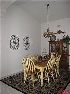 5th image of 2447 Bicknell Ave