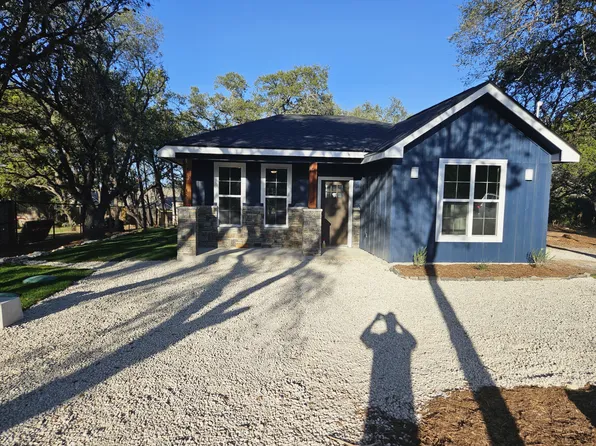 1569 Comfort, Canyon Lake, TX 78133