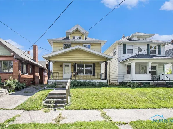 233 Valleywood Dr, Toledo, OH 43605