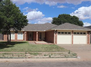 9707 Norfolk Ave, Lubbock, TX 79423