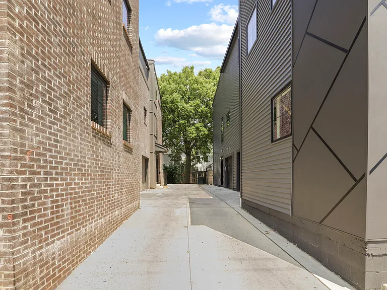 466 South Ln — Photo 12