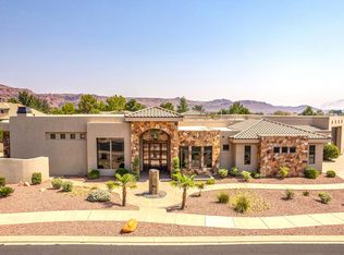 94 N Sand Rio Dr, Ivins, UT 84738