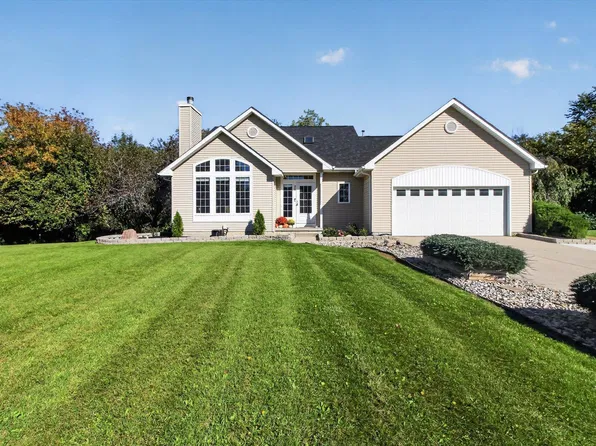 317 Red Maple Ln, Shepherd, MI 48883