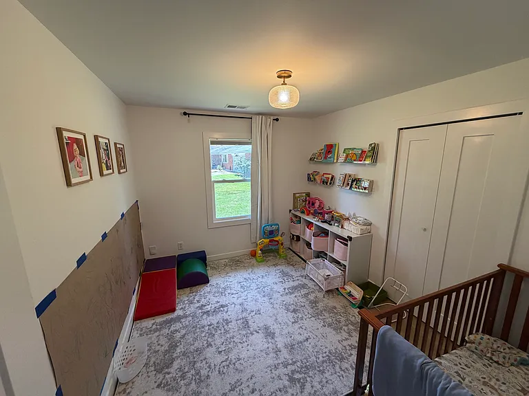 302 N Bluff Rd — Photo 7