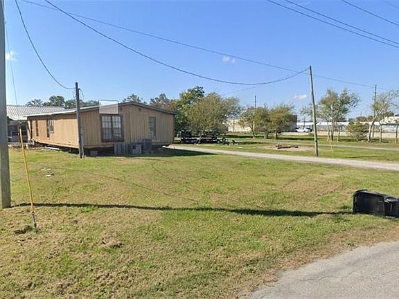 3rd image of Georges Ln