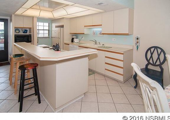 5th image of 4201 S Atlantic Ave APT 105