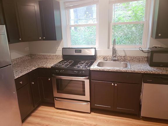 5th image of 3604 W Diversey Avenue G #G