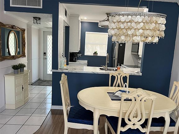 5th image of 3505 NW 48th Avenue #507
