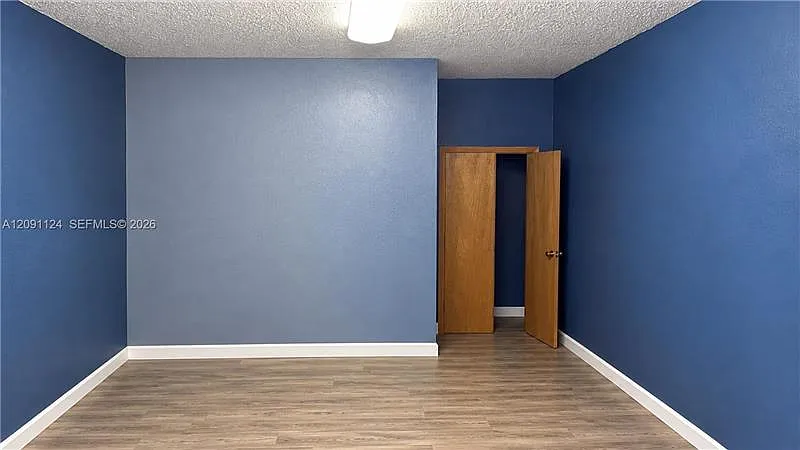 5 bed, 1345 sqft, $3,900 — Photo 3