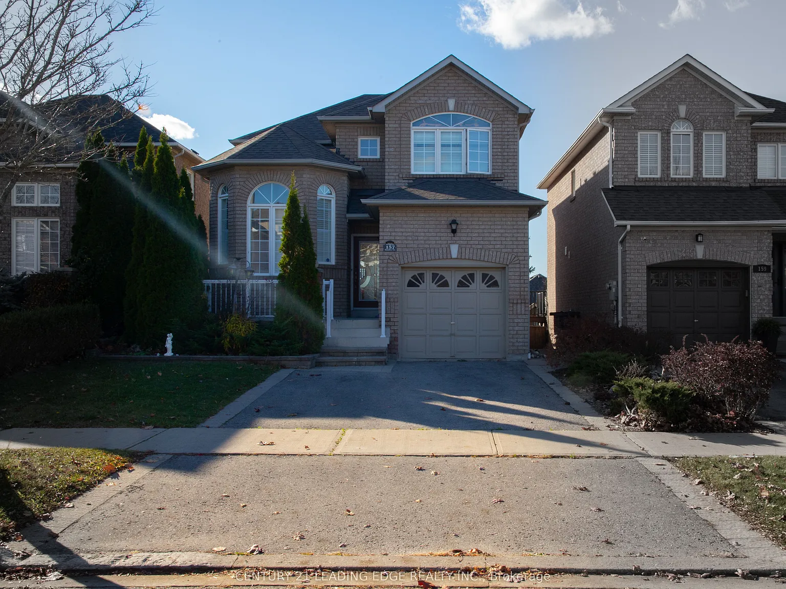 4 bed, $4,400 — Photo 1