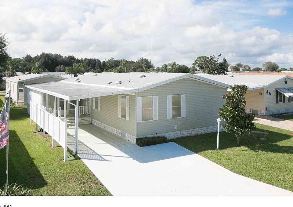 1st image of 319 Loquat Dr