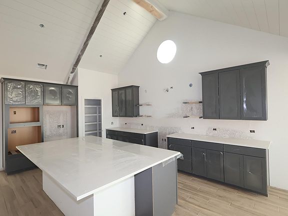 5th image of 5025 Bluebell Way