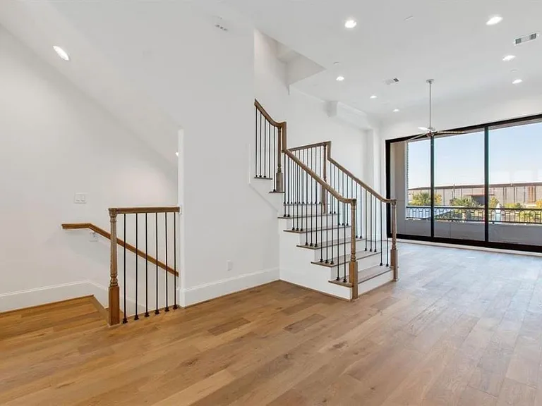 6037 Matthew Oaks Pl — Photo 10