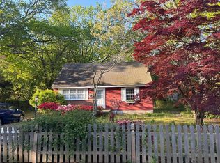 410 E Ridgewood Ave, Galloway, NJ 08205