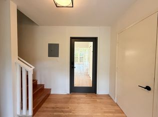 4043 23rd Ave SW #B, Seattle, WA 98106