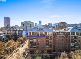 1030 NW Johnson St APT 611, Portland, OR 97209