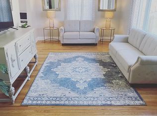 22464 Springbrook Ave, Farmington Hills, MI 48336