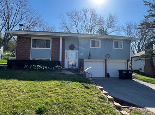 3823 N 95th St, Omaha, NE 68134