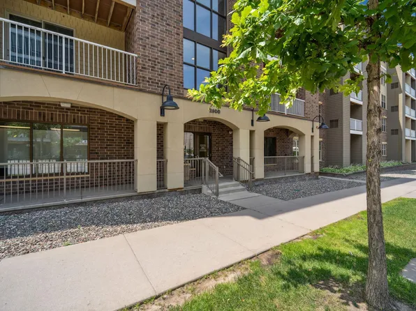 2900 University Ave SE APT 408, Minneapolis, MN 55414