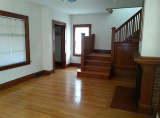 3323 Arbor St, Omaha, NE 68105