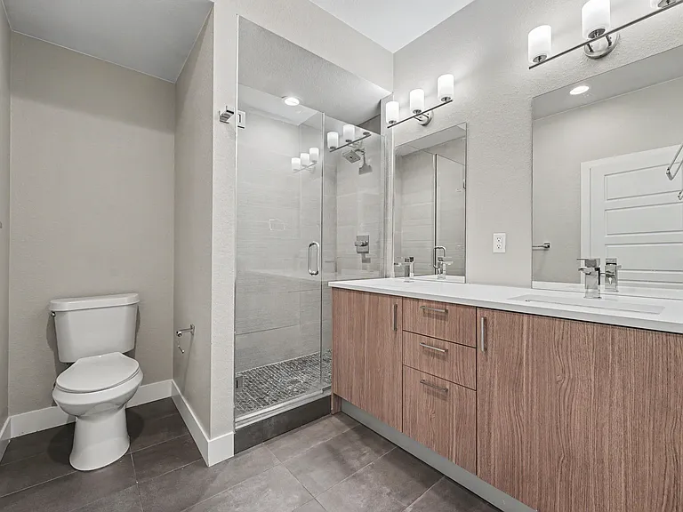 2868 N Hazel Ct — Photo 8