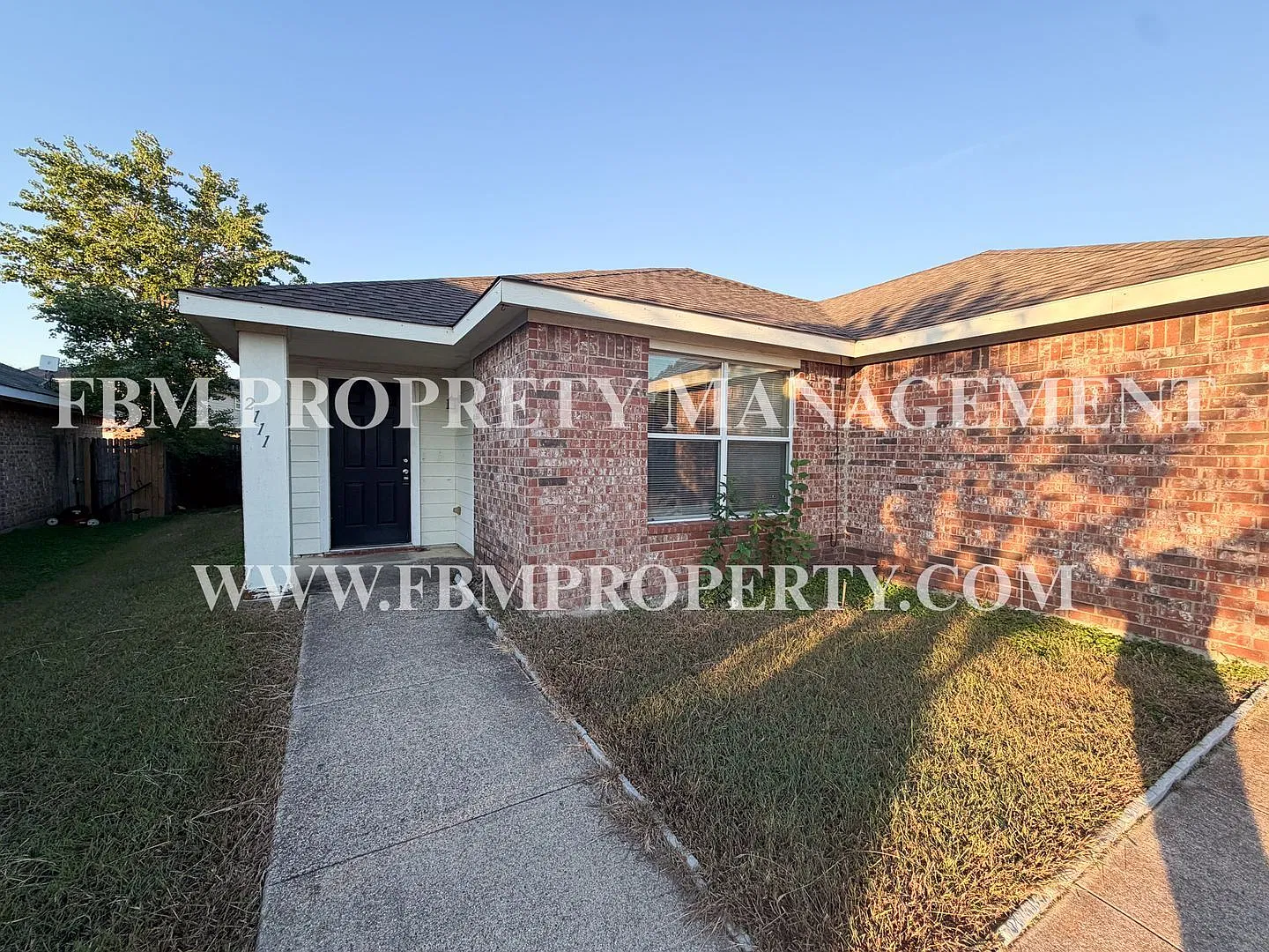3 bed, 2.0 bath, 1583 sqft, $1,950 — Photo 1
