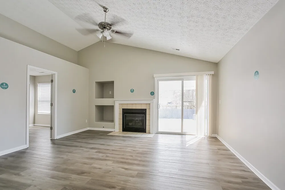 3 bed, 2.0 bath, 1193 sqft, $2,850 — Photo 4